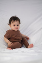 Load image into Gallery viewer, Shirt and Leggings - Chocolate