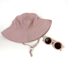 Load image into Gallery viewer, Bucket Hat + Matching Sunnies