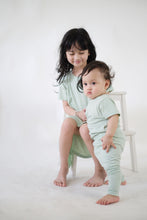 Load image into Gallery viewer, Shirt and Leggings - Mint