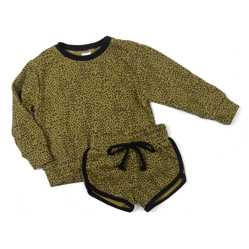 Sweatshirt and Shorts Set - Wild Child