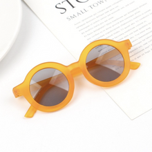 Load image into Gallery viewer, Sunnies
