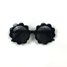 Load image into Gallery viewer, Vintage Flower Sunnies
