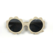 Load image into Gallery viewer, Vintage Flower Sunnies
