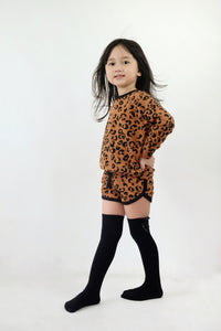 Sweatshirt and Retro Shorts - Leopard