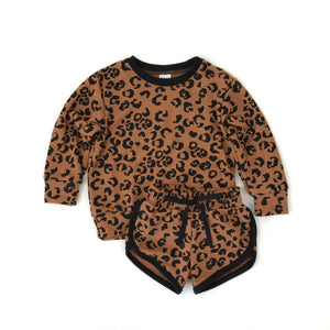 Sweatshirt and Retro Shorts - Leopard