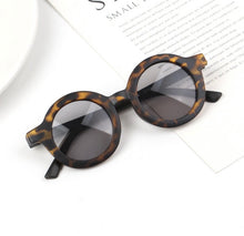 Load image into Gallery viewer, Sunnies
